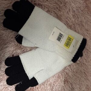 White and Black Knit Gloves by Cejon